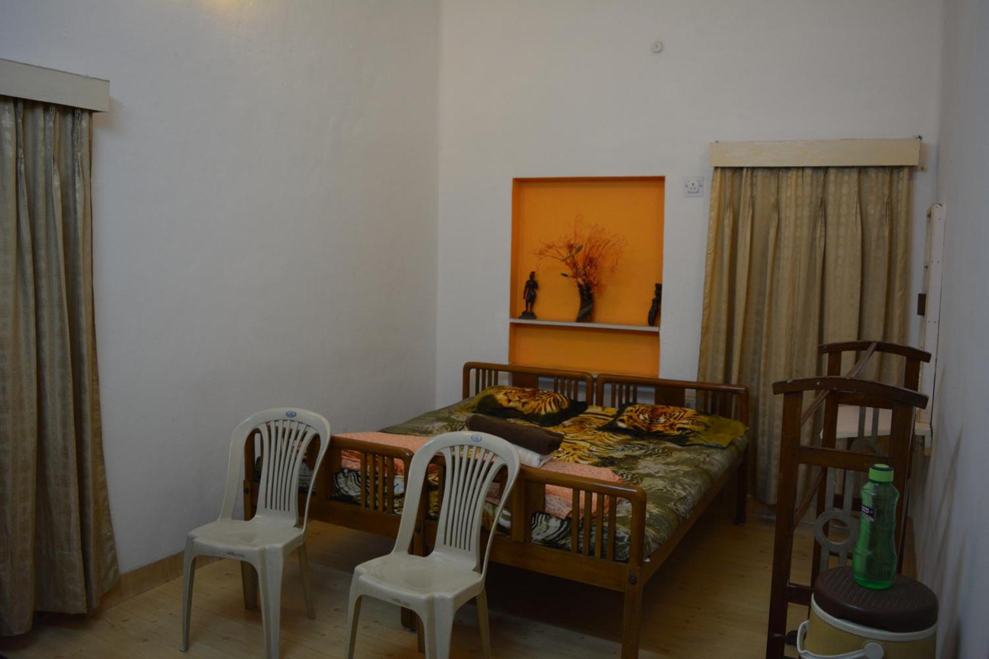 Jheelam Homestay Бхопал Экстерьер фото