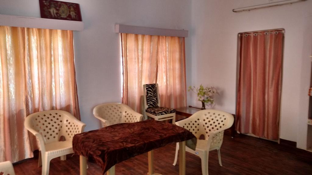 Jheelam Homestay Бхопал Экстерьер фото
